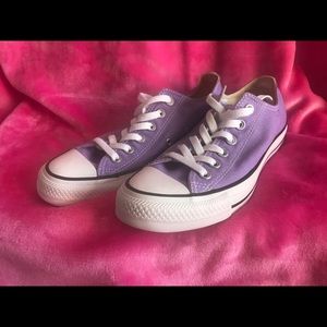 Brand new “ Chuck’s” Converse sz 8